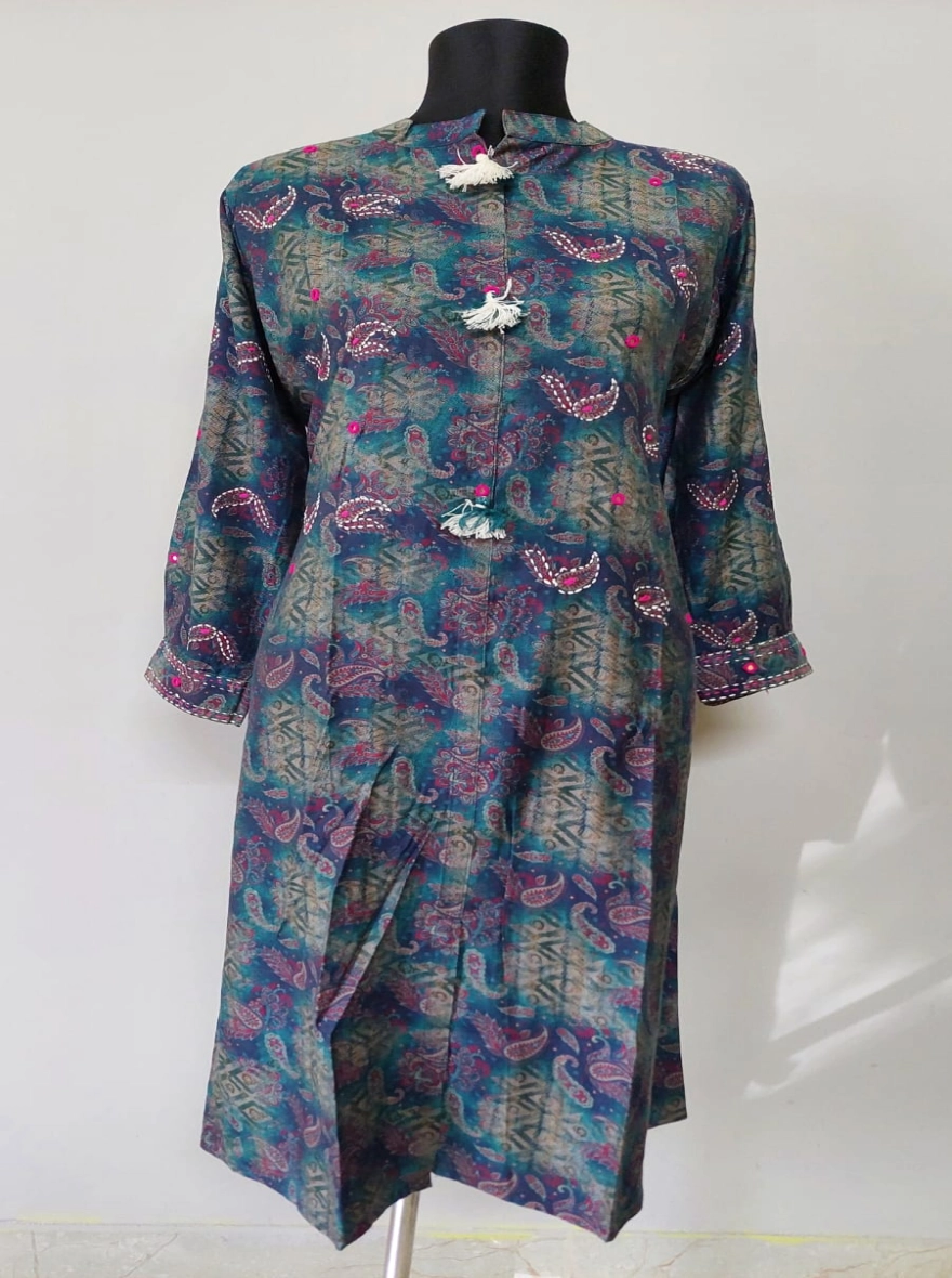 Intricate Paisley Print Long Kurti