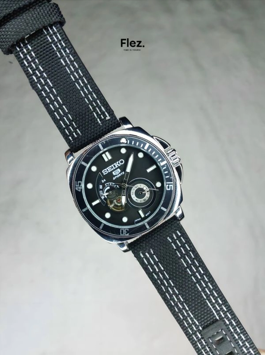 SEIKO 5 [automatic Chronograph]