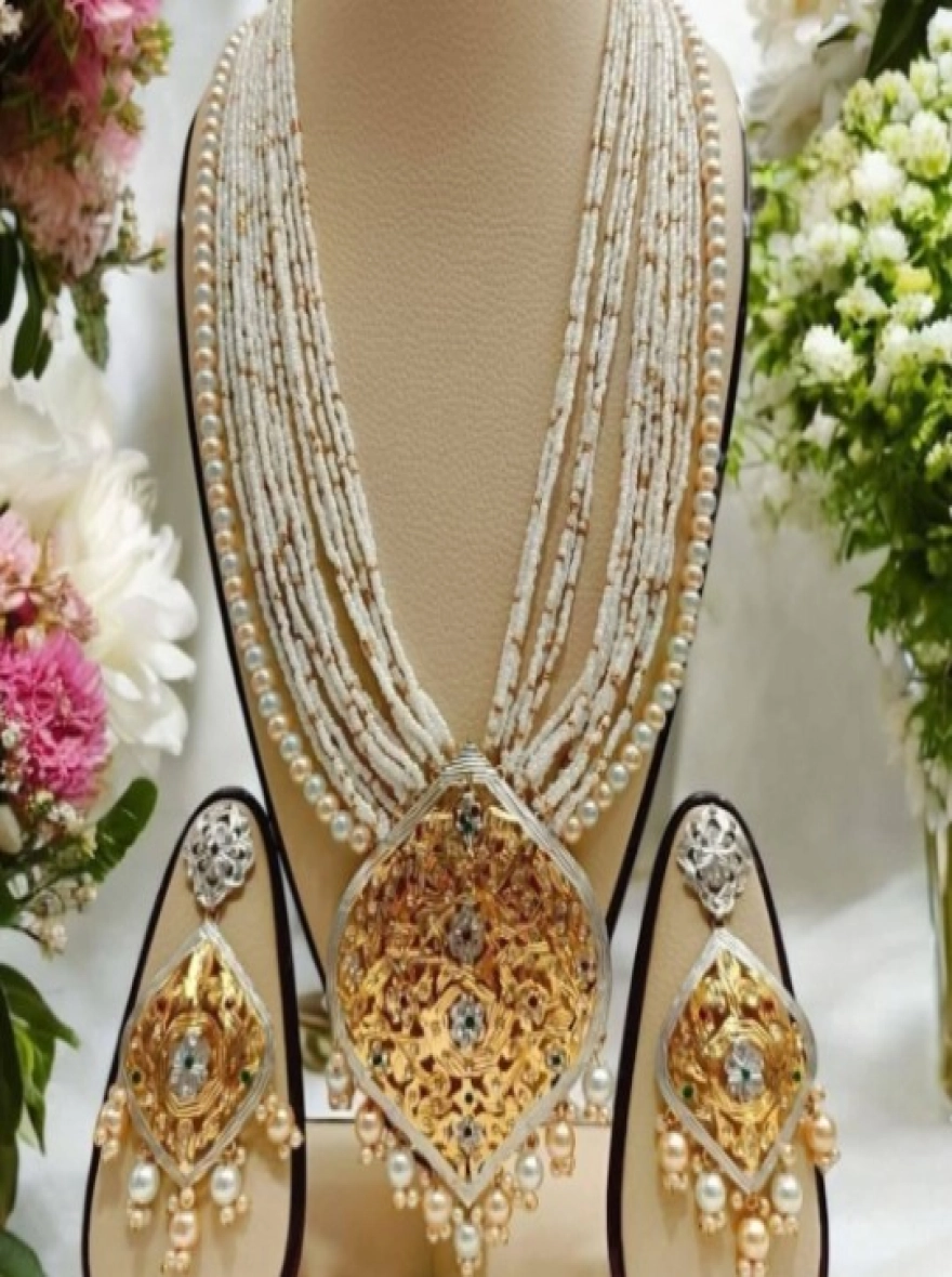 Premium quality gold plating and artificial pearl katai necklace set