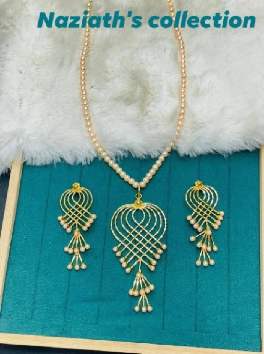 Gold plating Neckpiece set for women