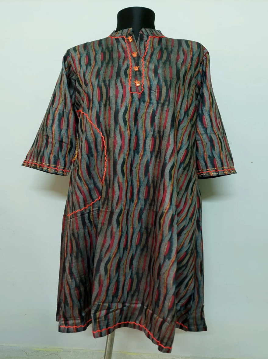 Amber Wave Abstract Print Long Kurti