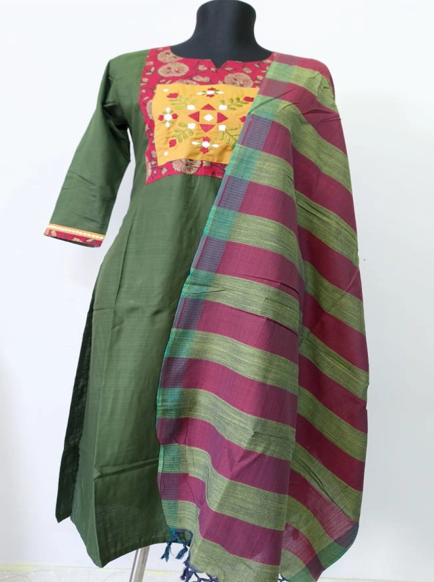 Midnight Teal Blossom Kurti with Striped Silk-Finish Dupatta