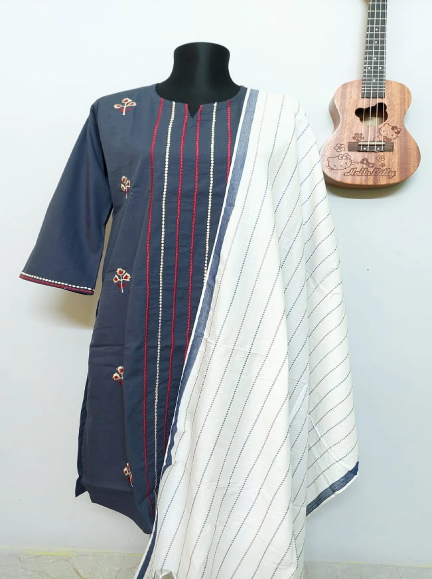 Graphite Haze Embroidered Kurti with Alabaster Striped Dupatta