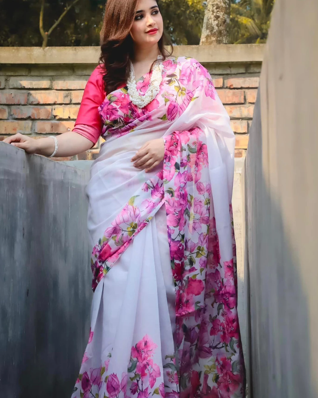 Floral Bloom White Tanduri Silk Saree