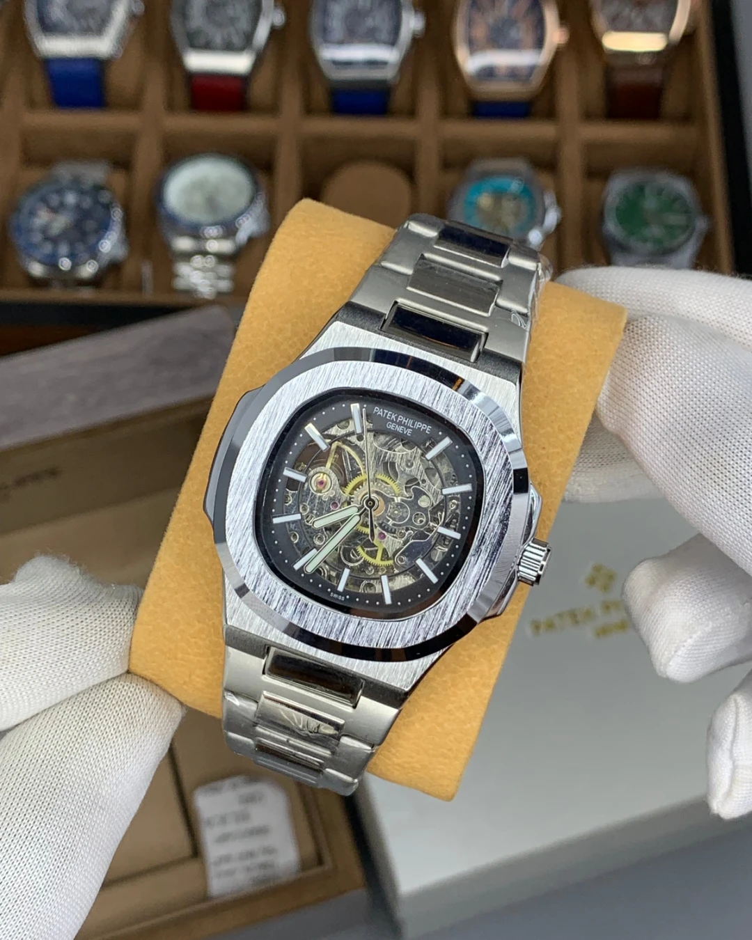 PATEK PHILIPPE Skeleton Black Dial