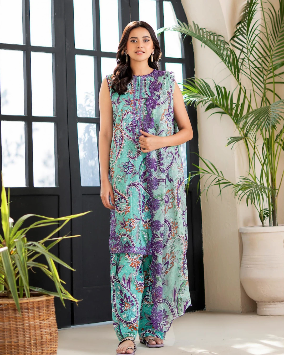 Pakistani Ziva Gull Jee Embroidered Unstitched 3 piece Lawn–Turqoise