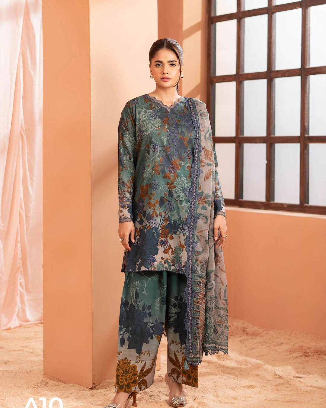 Pakistani Mishaal V3 Unstitched Three Piece Lawn -Patchoulli Green