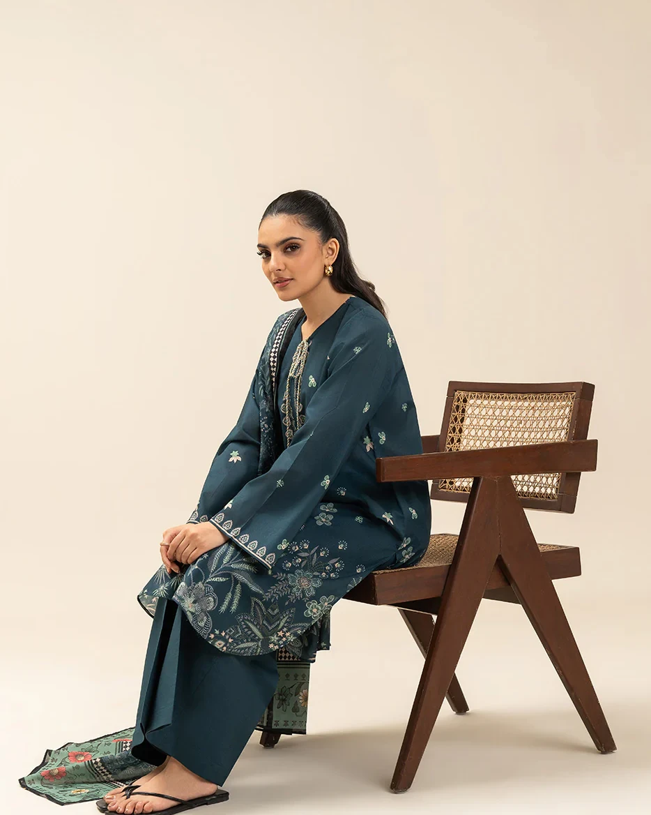 Beechtree 3 piece Unstitched Printed Lawn suit- Forest Green