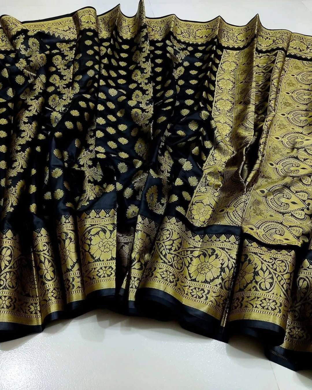 Women's Soft Silk Katan Saree-Black