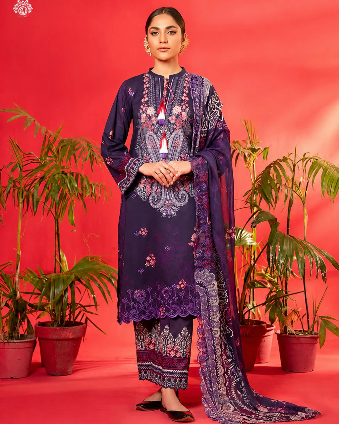 Ebony Empress Luxury Embroidered Lawn Three-Piece Suit