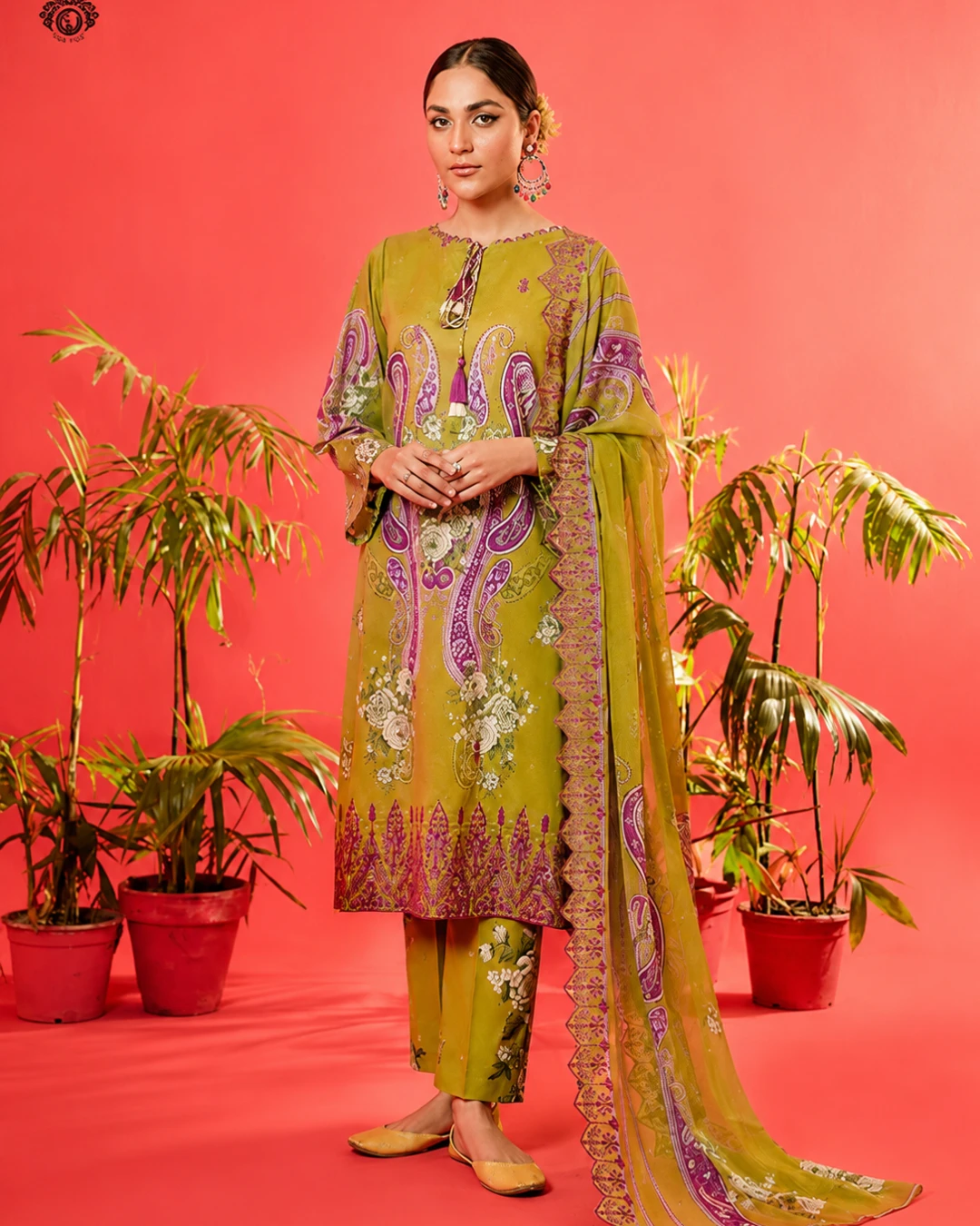 Pirate Gold Majesty Luxury Embroidered Lawn Three-Piece Suit
