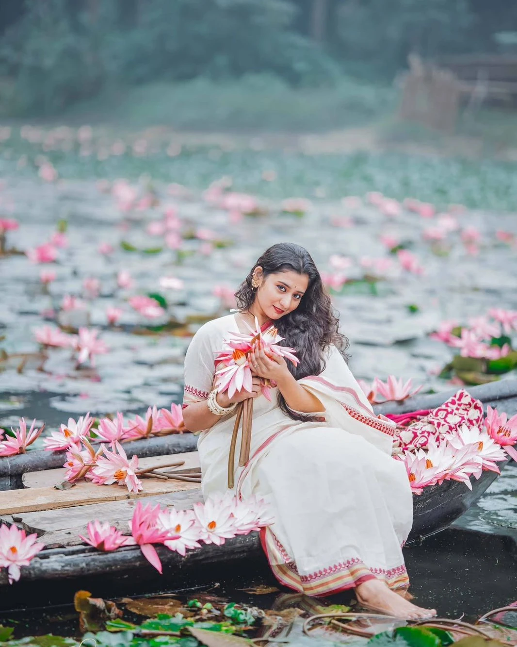 Ivory Grace Tangail Tat Nakshi Semi-Silk Saree