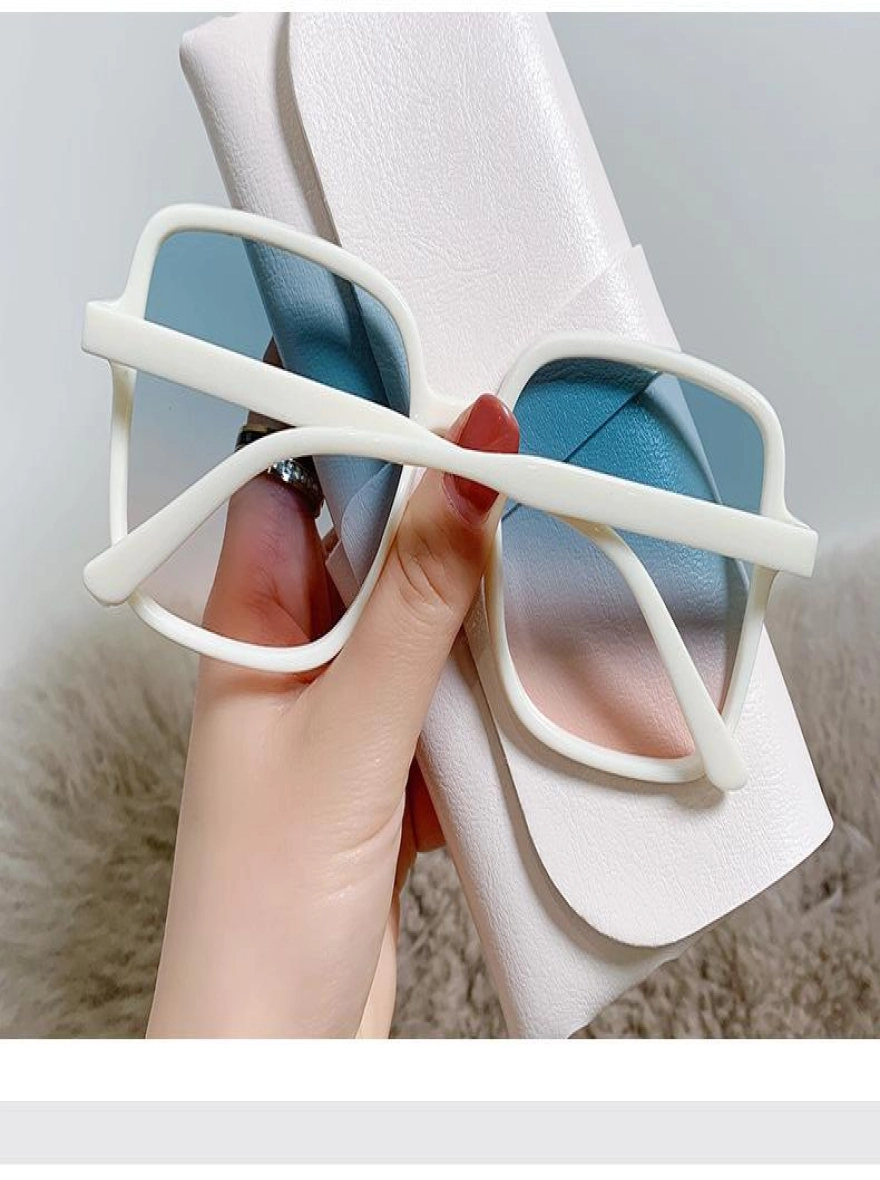 Multiplex Beautiful Stylish Modern Sunglasses for Women – Pink Edition