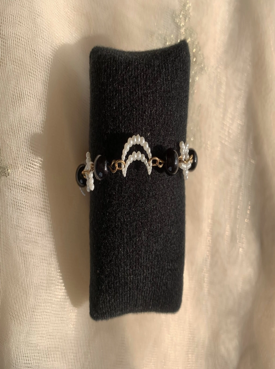 Lunar Pearl & Onyx Beaded Bracelet