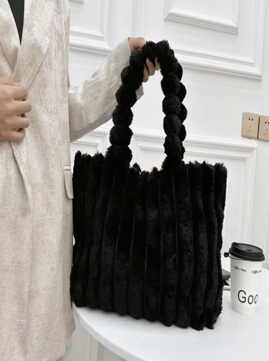 Fashionable soft Fluffy plush shoulder bag for ladies