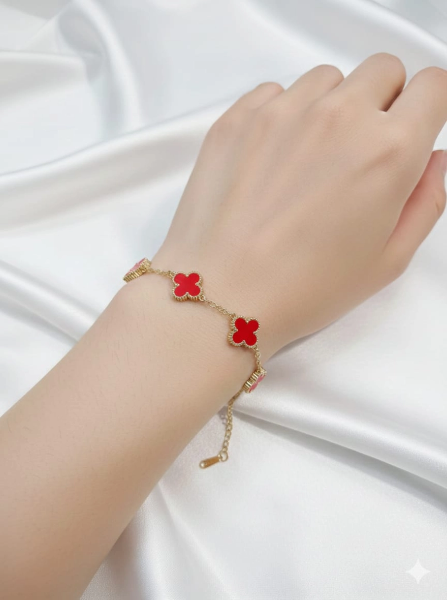 Pure Elegance White Clover Charm Bracelet