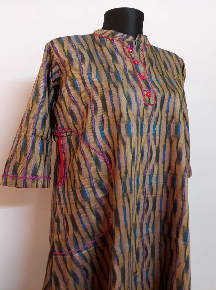 Dragonfly Embroidered Cotton Kurti