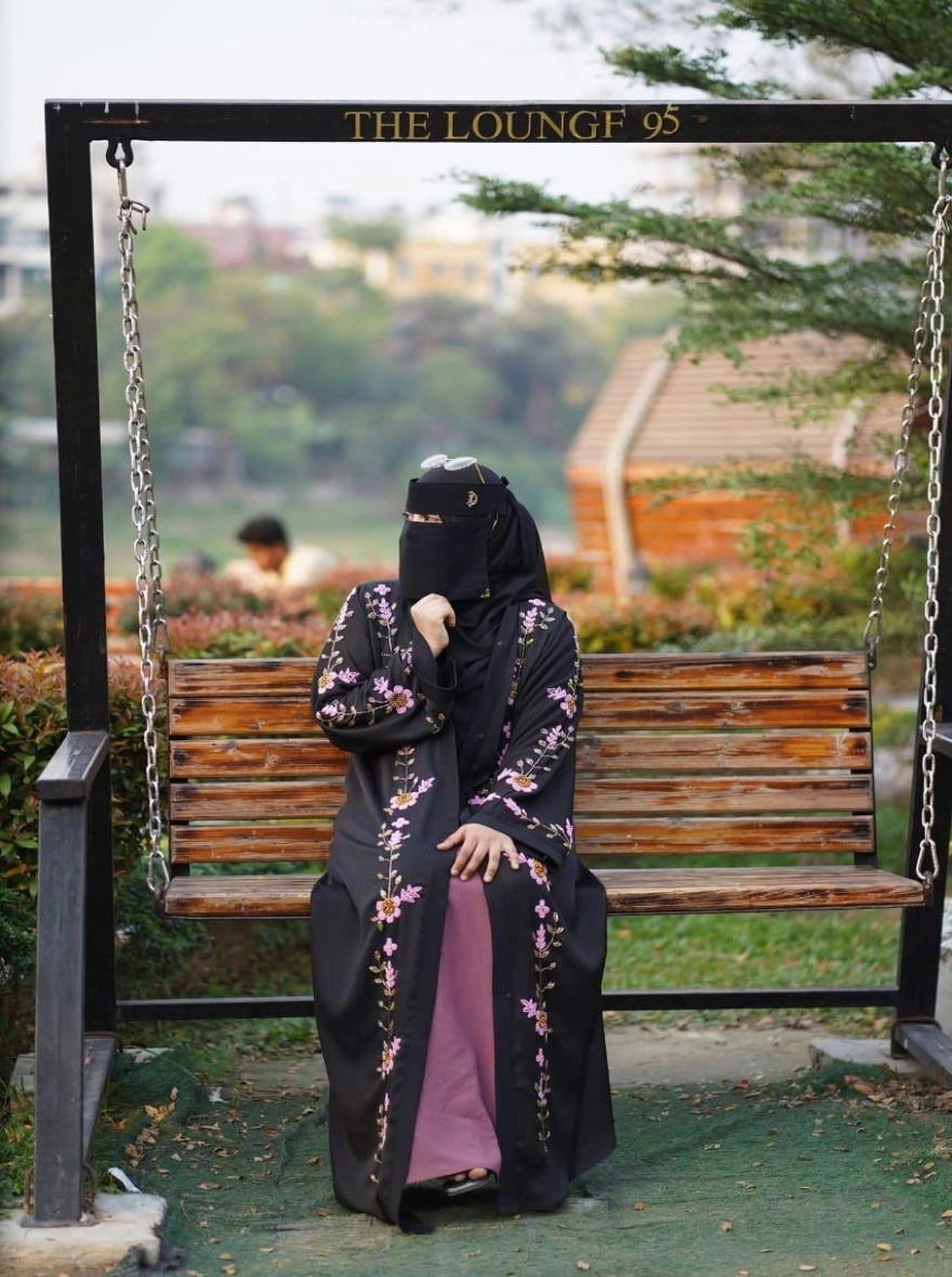 Elegant Peach Vine Floral Open Abaya