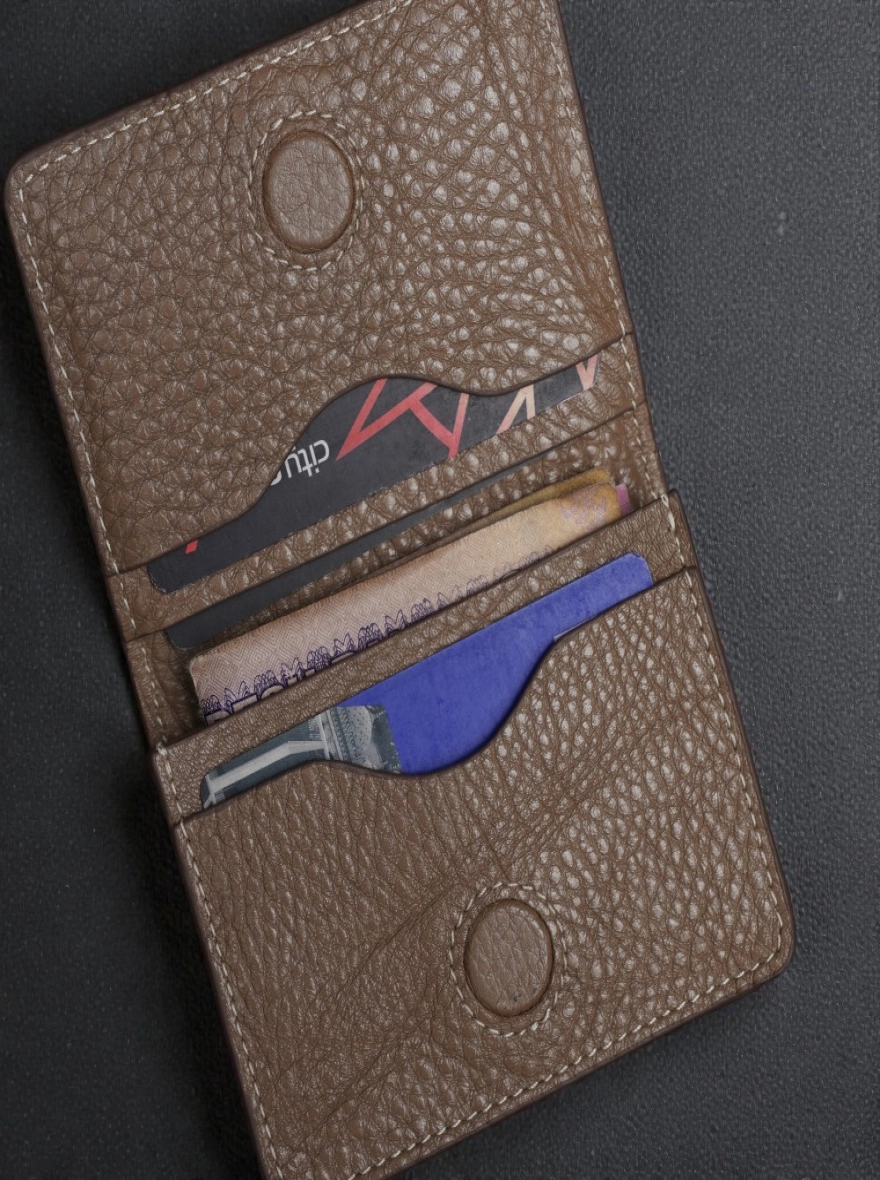 Name: Zays Premium Eco-Friendly Leather Magnetic Card Holder Mini Wallet