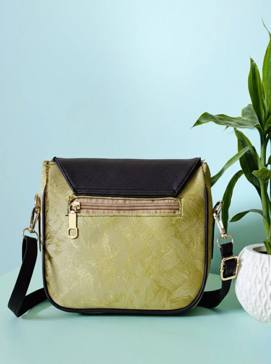 Golden Willow Textured Saddle Bag