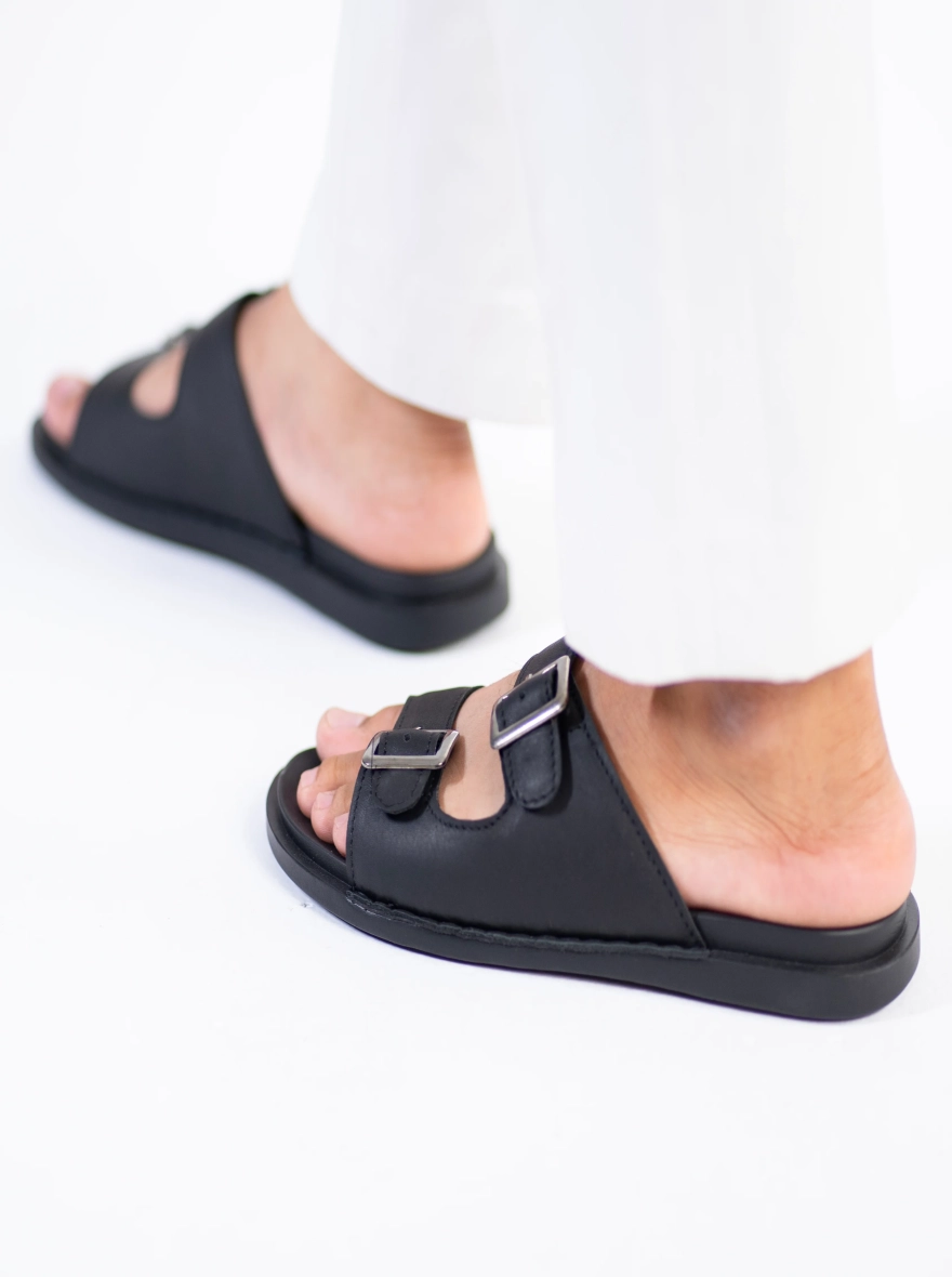 Nano - Black (Finished Leather)