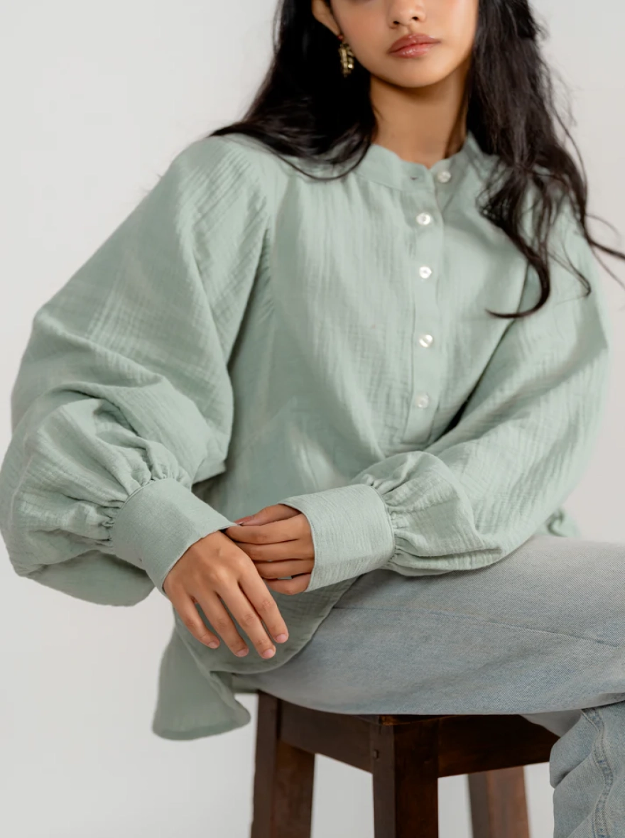 Balloon Sleeve Top in Pistachio