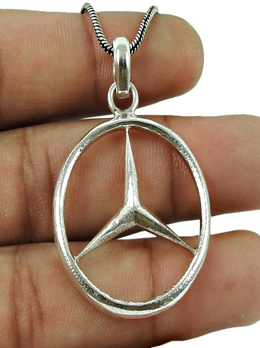 Luxury Sterling Silver Three-Point Star Pendant Necklace