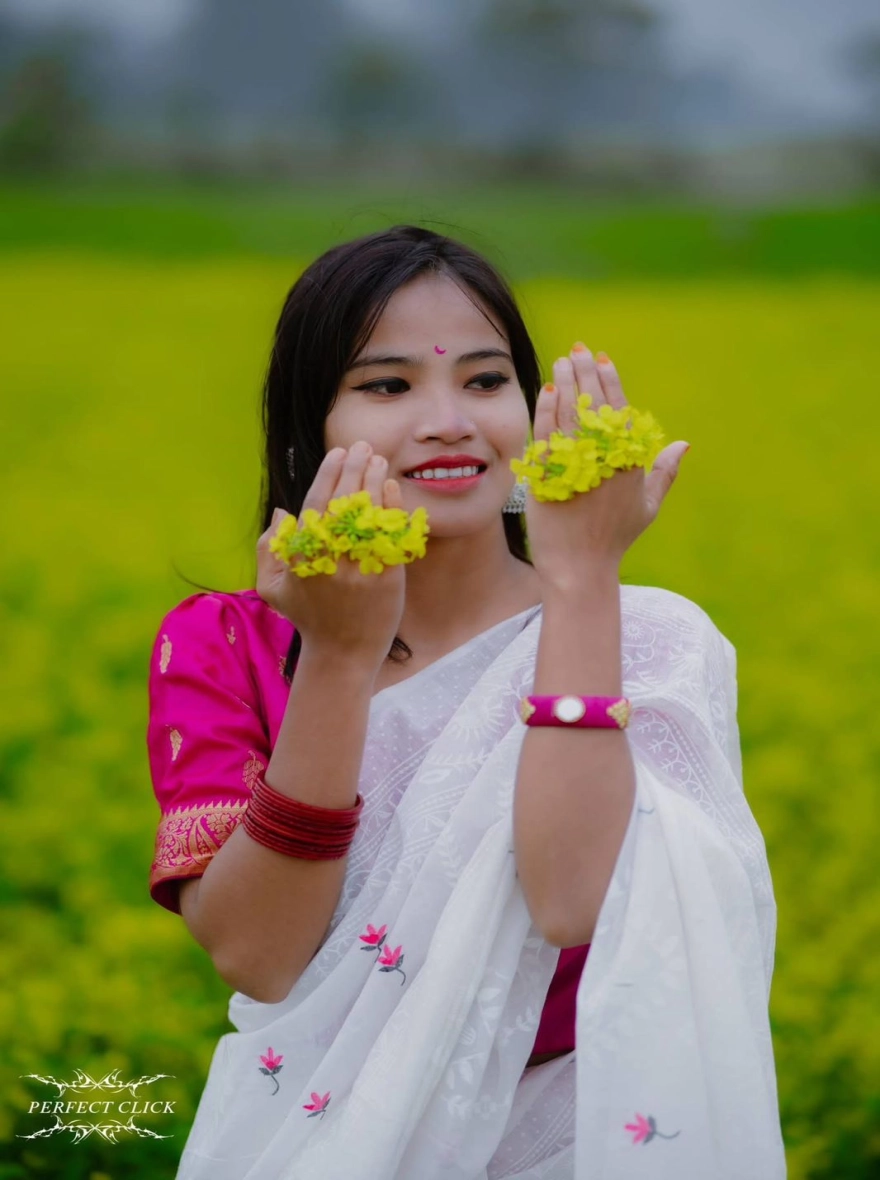 Women's Afsan Print Half Silk White Saree