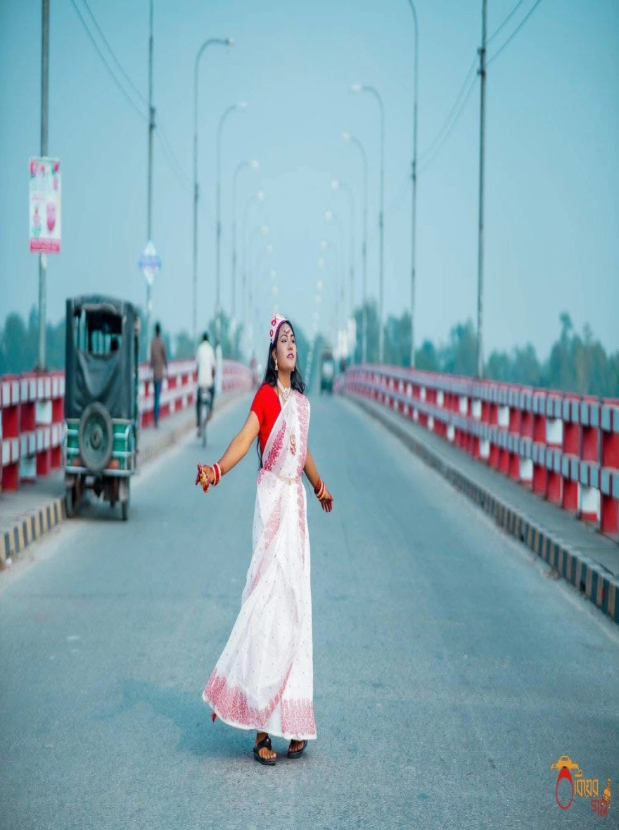 Women's Puja Special Afsan Print Saree - Traditional Red & White Half Silk