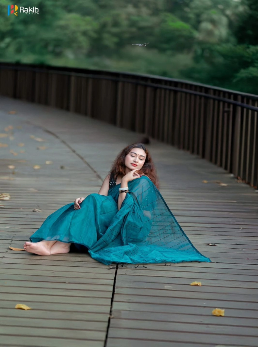 Women's Tangail Halfsilk Chumki Saree - Shimmering Sea Green Festive Wear