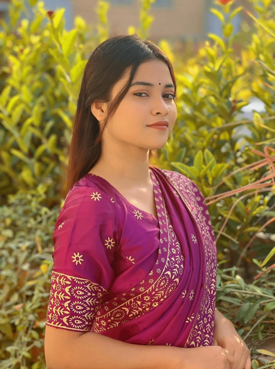 Women's Exclusive Designer Screen Print Japani Silk Saree - Elegant Magenta & Gold