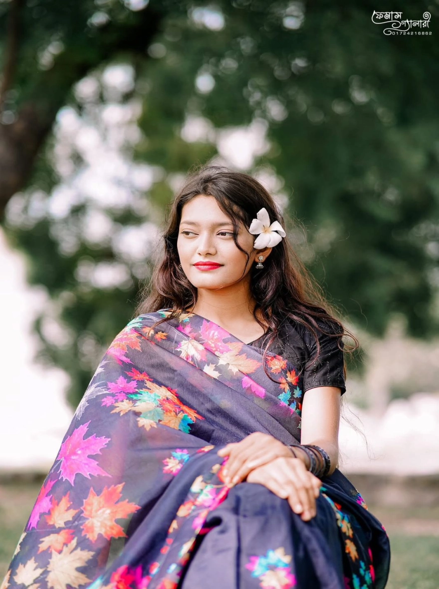 Women's Chanderi Silk Digital Printed Tassel Saree - Multi-Color