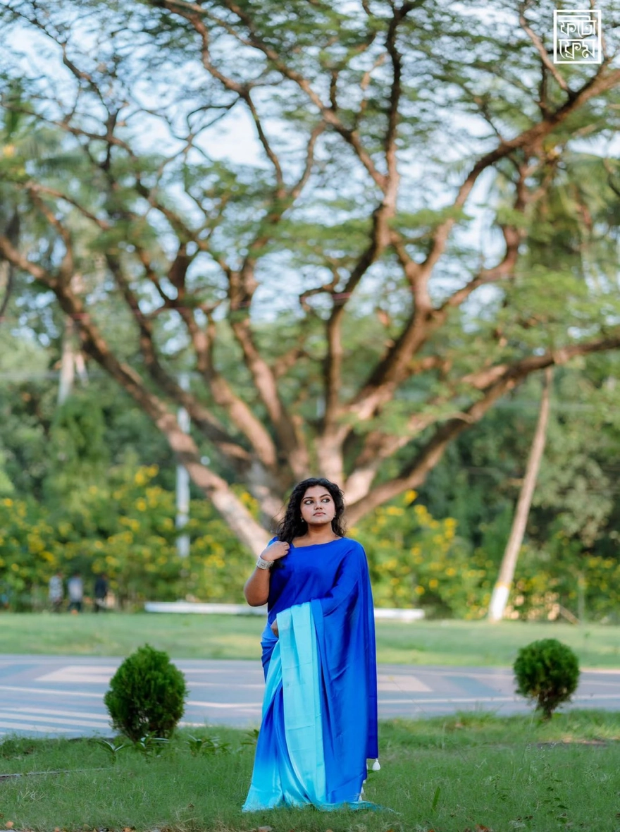 Women's Chanderi Silk Digital Printed Tassel Saree - Multi-Color Autumn Leaf Motif