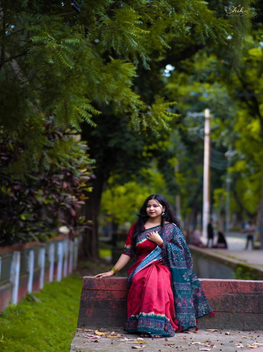 Women's Viral Chanderi Silk Saree - Artistic Butterfly & Floral Edition