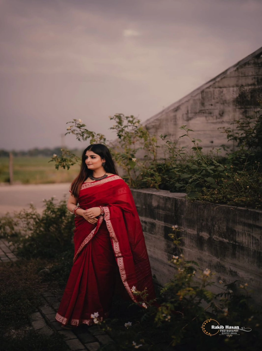 Women's Exclusive Fashionable Trendy Tangail HalfSilk Nakshi Saree – Heritage Maroon & Gold