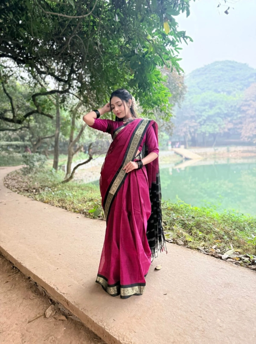 Women's Tangail Tat Madurai Maslaice Cotton Saree – Elegant Maroon & Golden Zari