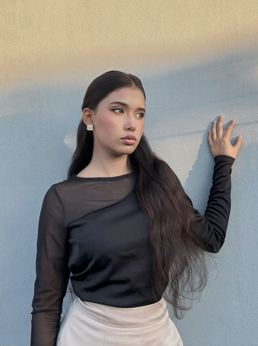 Black Diamond Crew Neck Full Sleeve Top