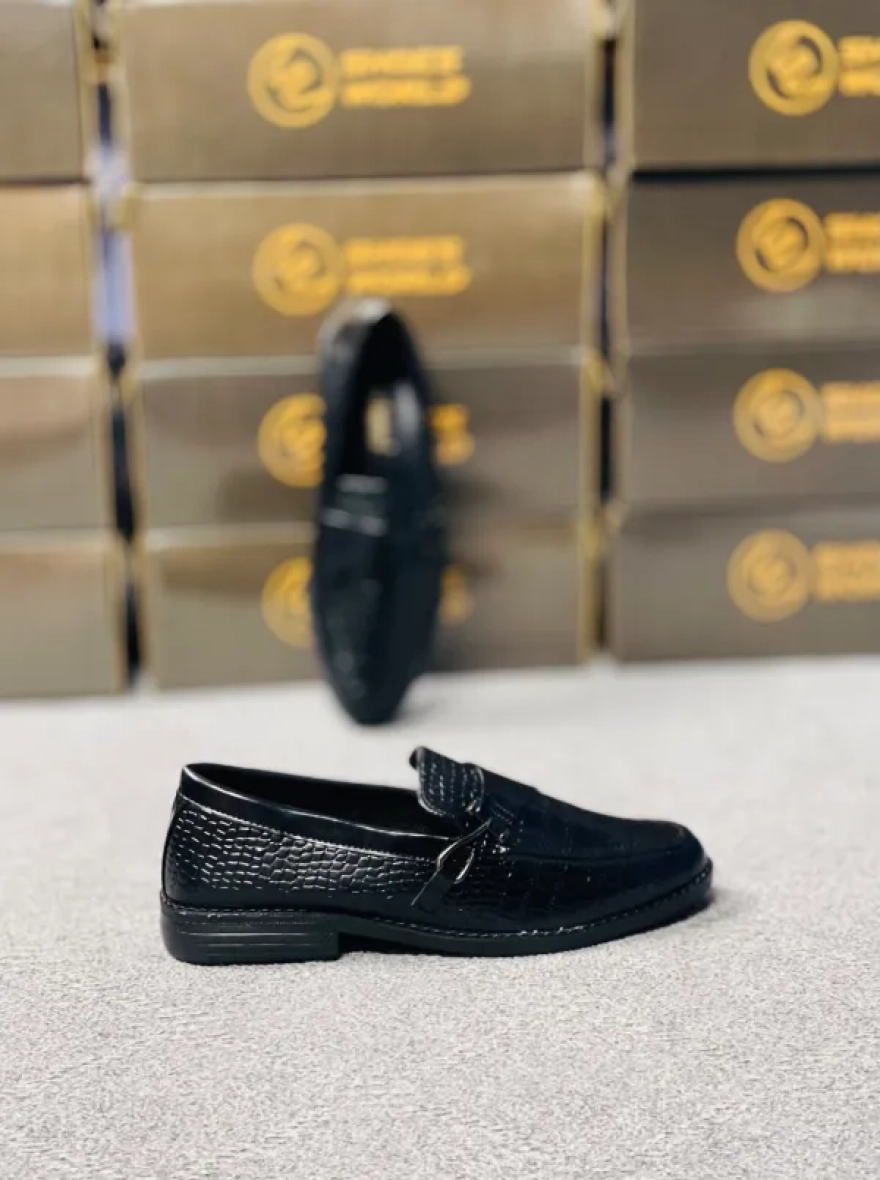 Vencthuri Casual Tarsal for Men – Black