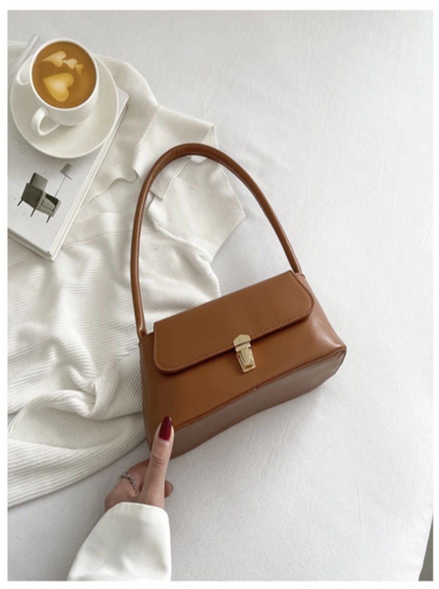 Liora Minimalist Shoulder Bag – Soft Curve Edition