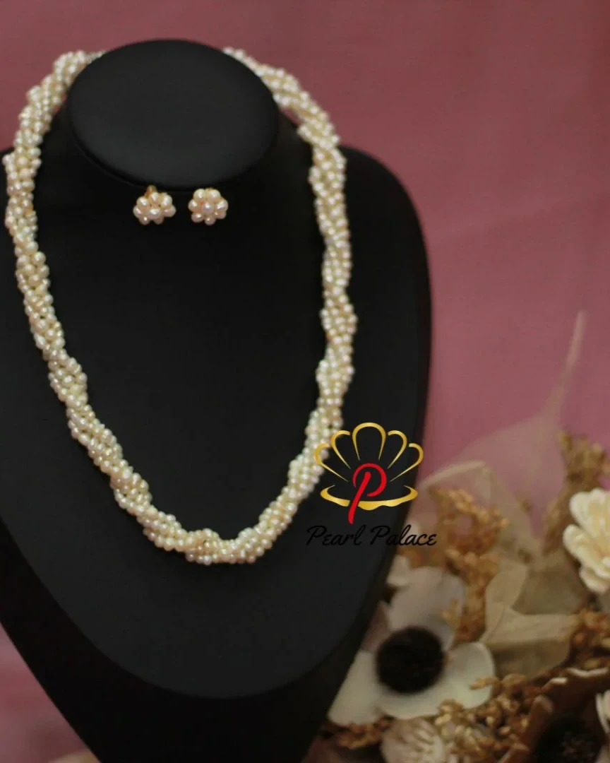 White Pearl 4-Layer Necklace Set