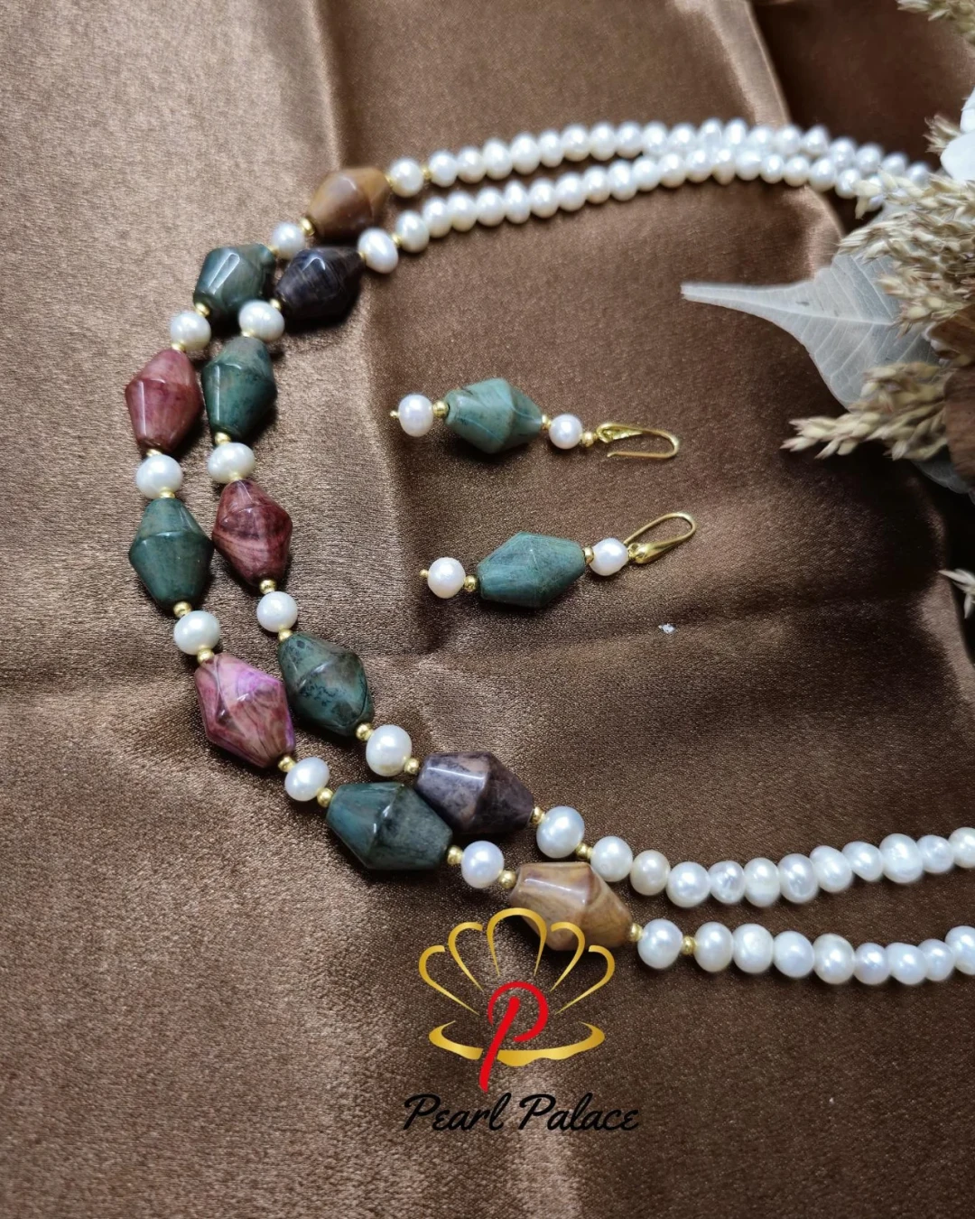 Nature’s Grace: Freshwater Pearl & Gemstone Necklace