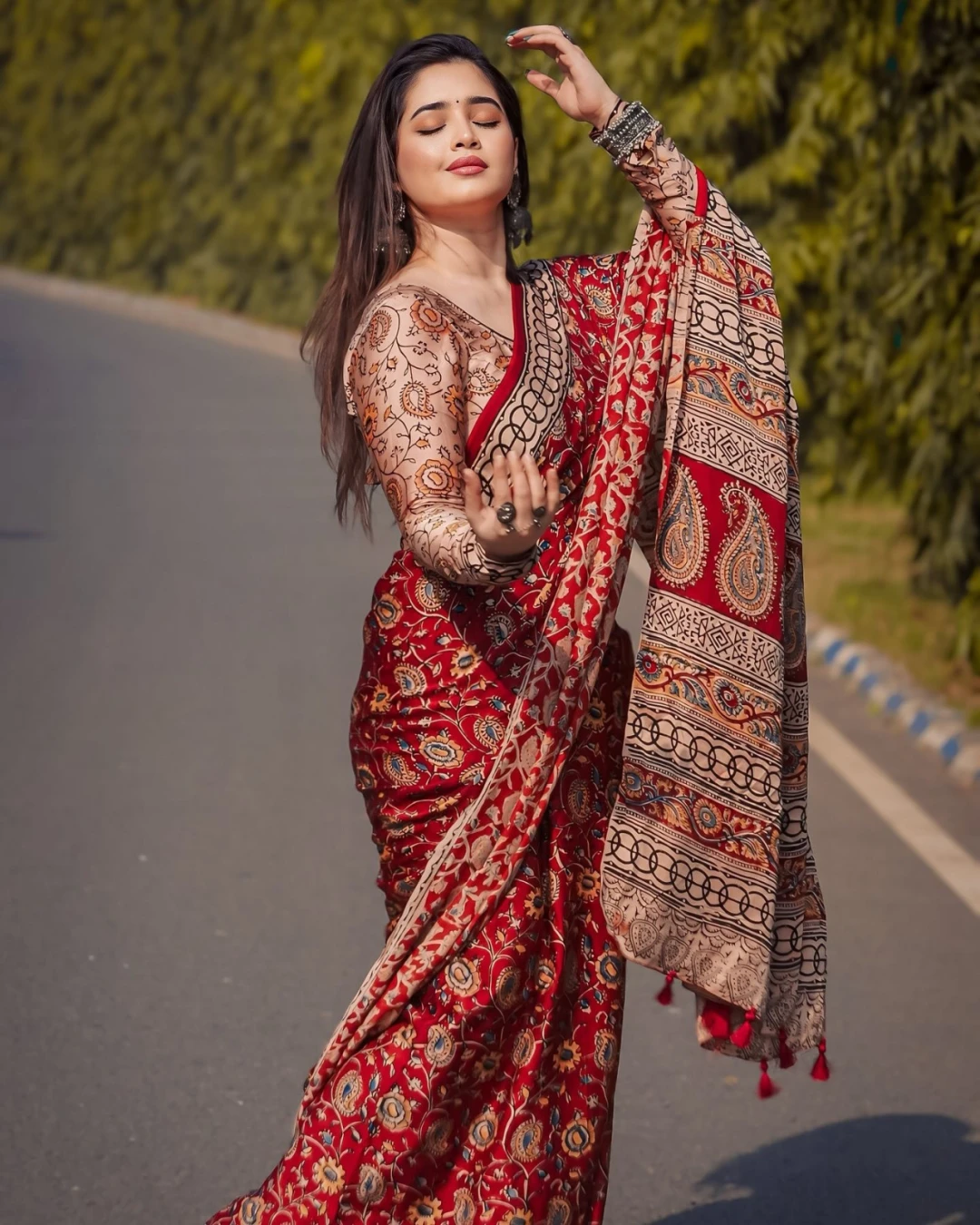 Deep Maroon Tanduri Silk Skin-Print Saree