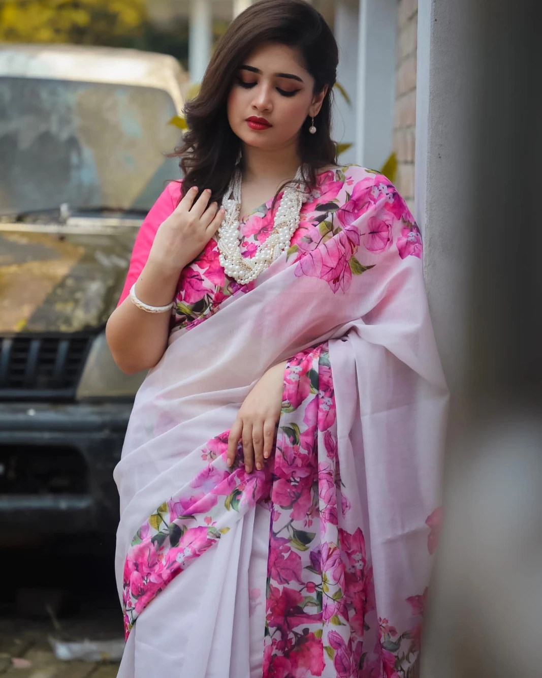 Floral Bloom White Tanduri Silk Saree