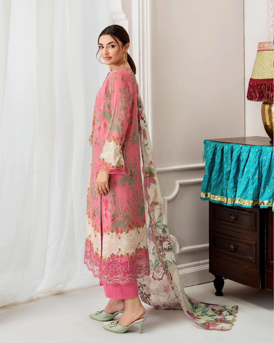Pakistani Mahajal Vol. 16 by Gull Jee Unstitched – Rosy Garden Ring Edition