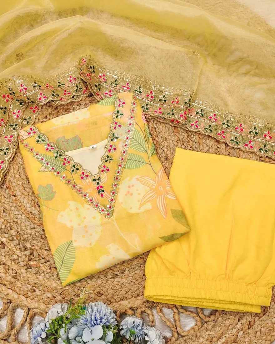 Sunshine Floral Masleen Silk 3-Piece Suite