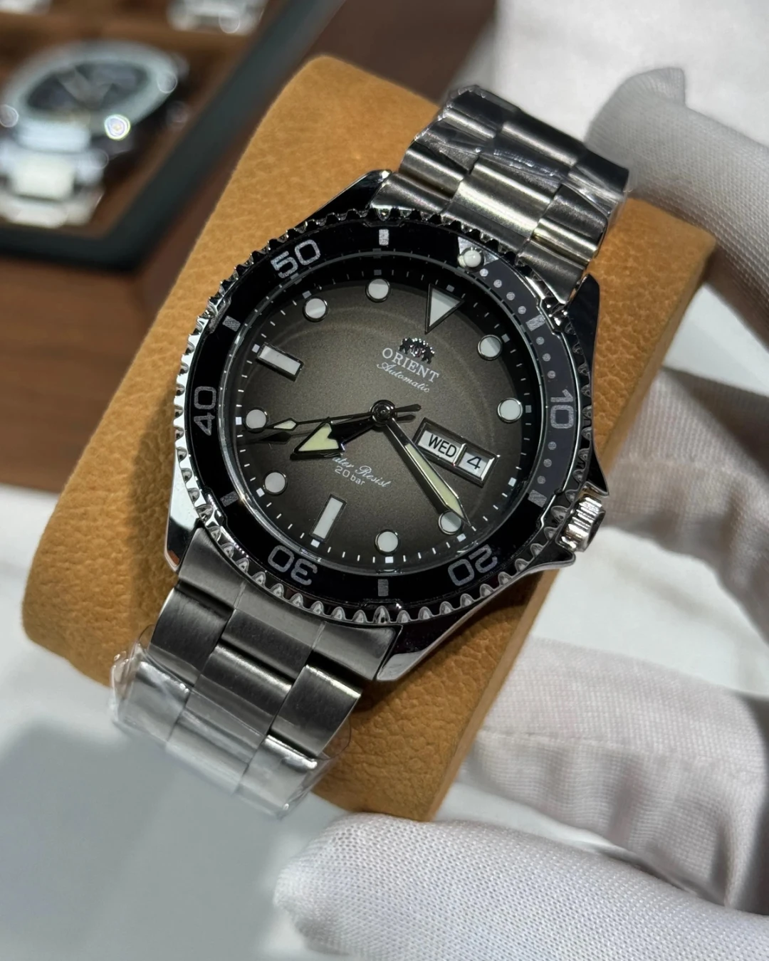 Orient Kamasu II Day Date