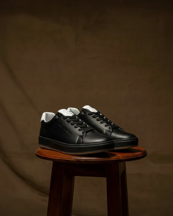 Bowling Titan Sneakers Black