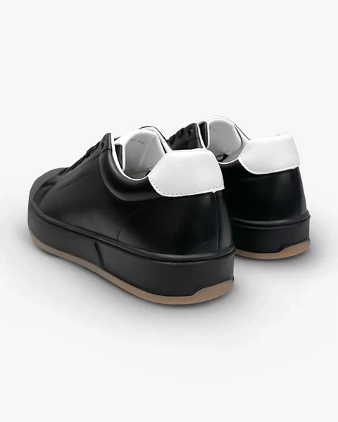 Bowling Titan Sneakers Black