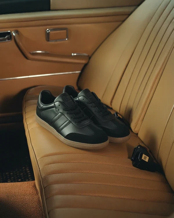 Bowling Legend Sneakers Black & Brown