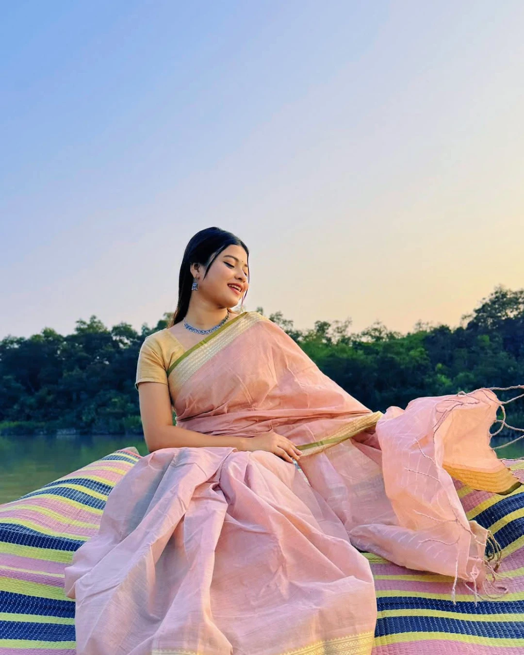 Trendy And Fashionable Pastel Pink Tangail Tat Half Silk Nakshi Paar Saree